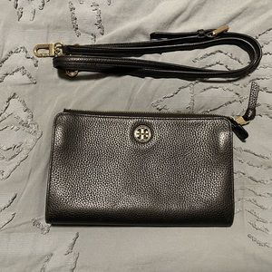 Tori Burch Pebbled Leather Wallet Crossbody